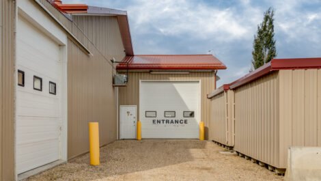 Lacombe Storage AB, Canada