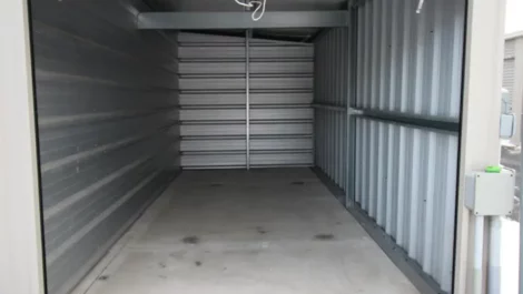 Large size outdoor self storage unit