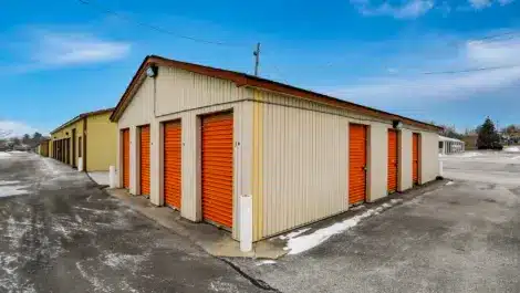 Small sized self storage units in Greencastle IN