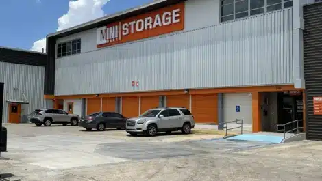 Front store signage of self storage facility NOLA Franklin