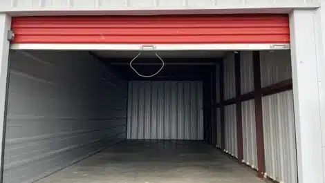 Large sized storage unit