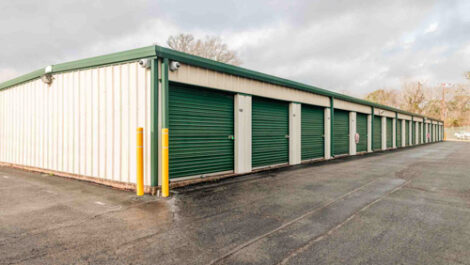 Self storage units in Cleveland, Texas