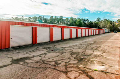 Drive up self storage in Kirbyville