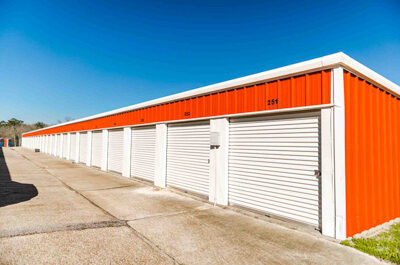 Large drive up self storage units in Huntington