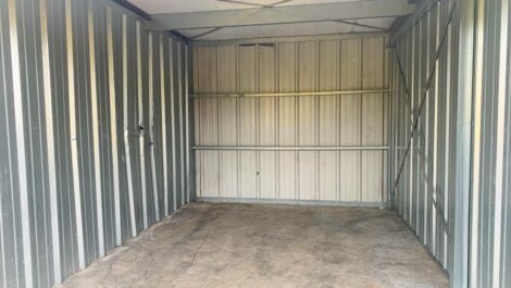 Large drive up self storage unit