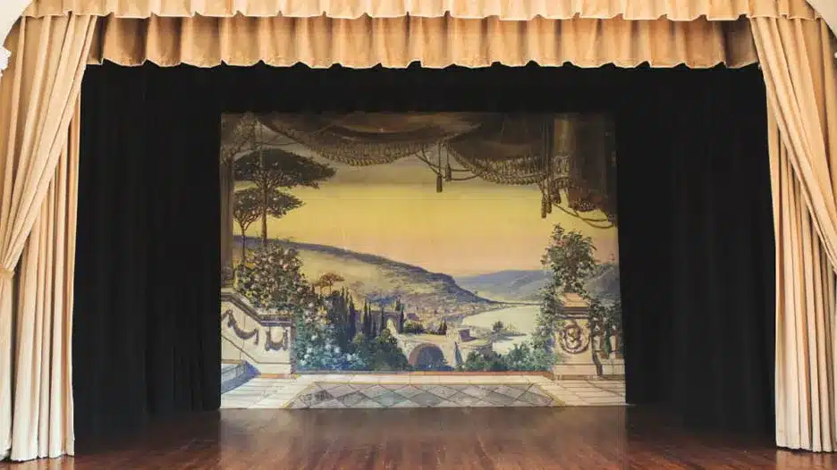 The Stearling Theater which displays a background for actors and actresses