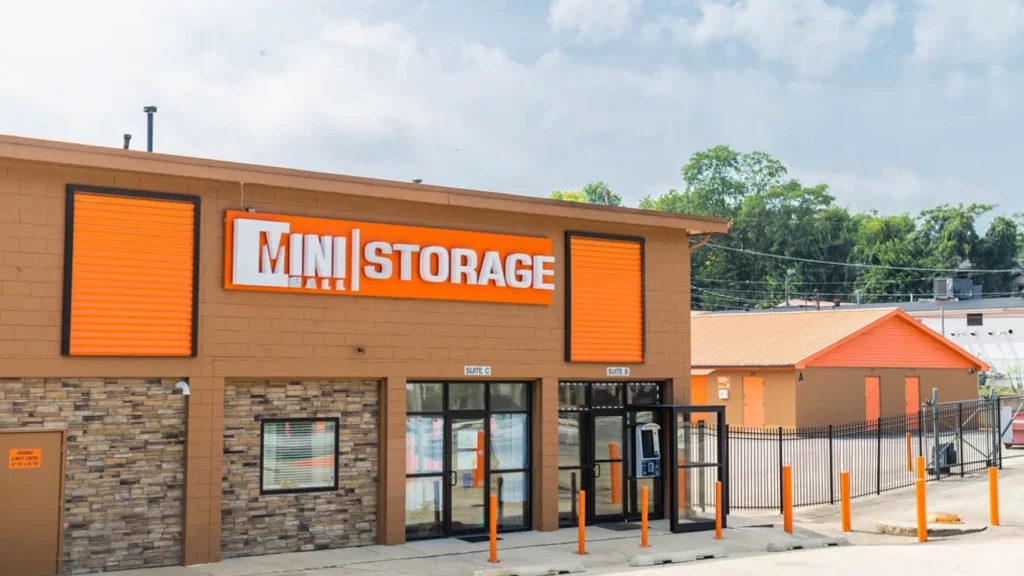 Mini Mall Storage