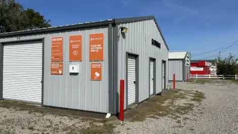 outside view of units at self storage facility